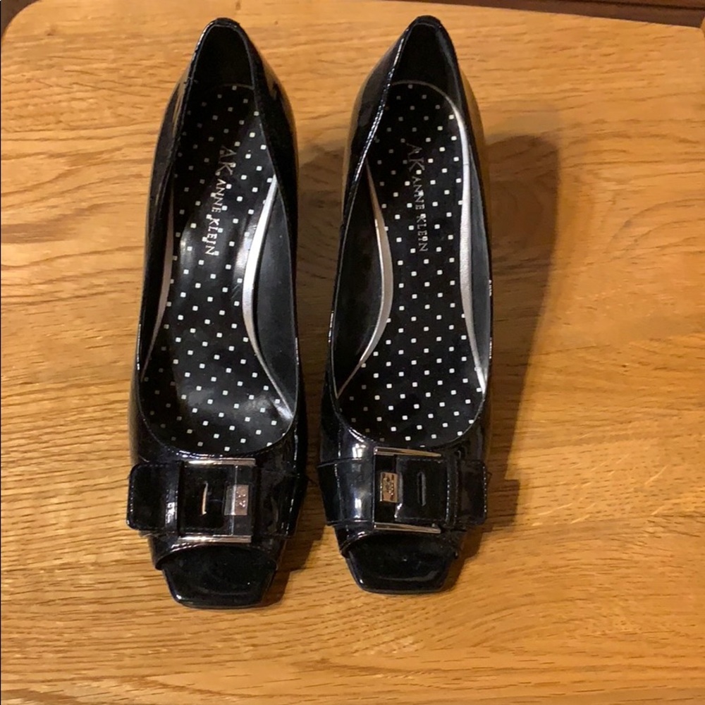 Anne Klein Black wedges